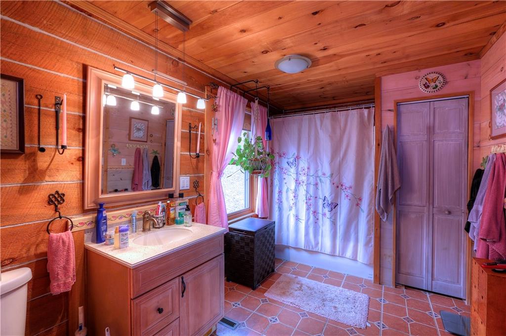 398 Crooks School Road Clinton, PA 15026 - Photo 16 of 25 Gallery Image 16