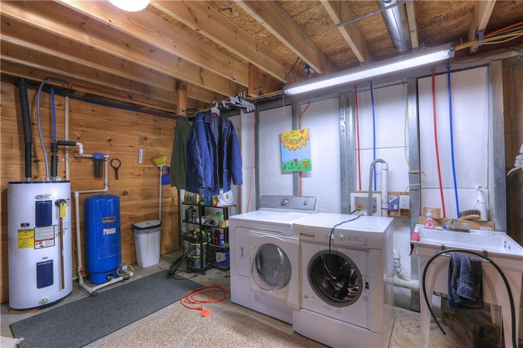 398 Crooks School Road Clinton, PA 15026 - Photo 21 of 25 Gallery Image 21