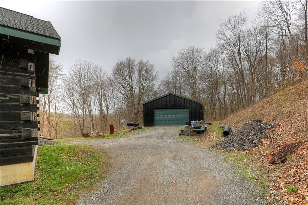 398 Crooks School Road Clinton, PA 15026 - Photo 23 of 25 Gallery Image 23