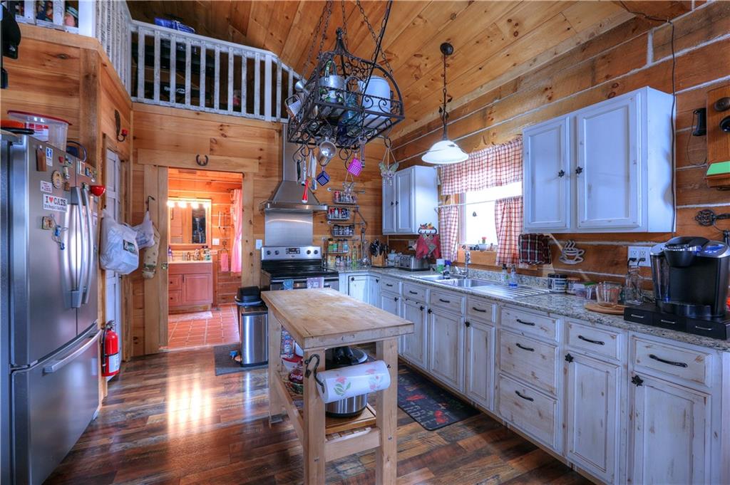398 Crooks School Road Clinton, PA 15026 - Photo 5 of 25 Gallery Image 5
