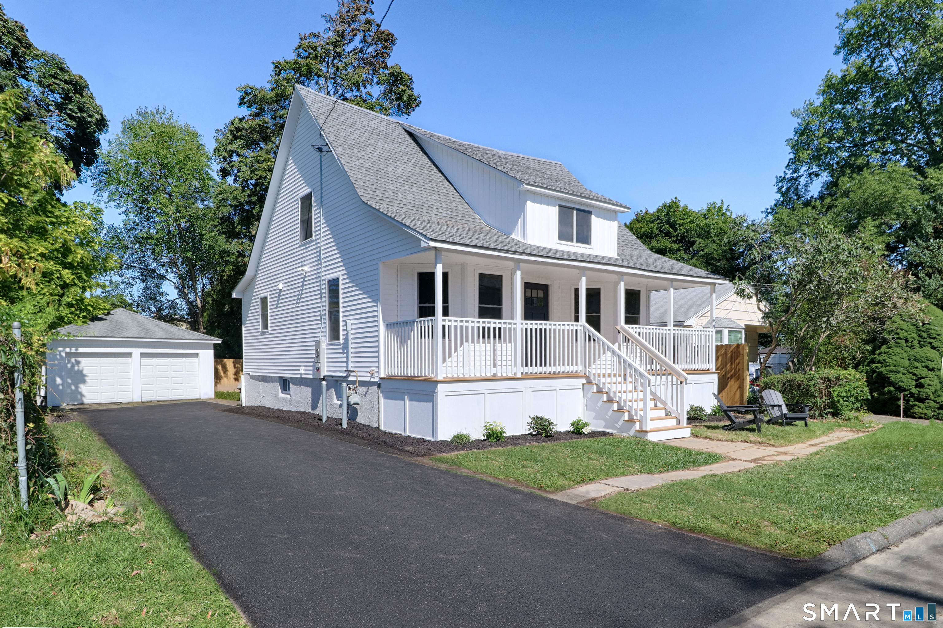 148 Ridgely Avenue Fairfield, CT 06825 - Photo 2 of 37 Gallery Image 2
