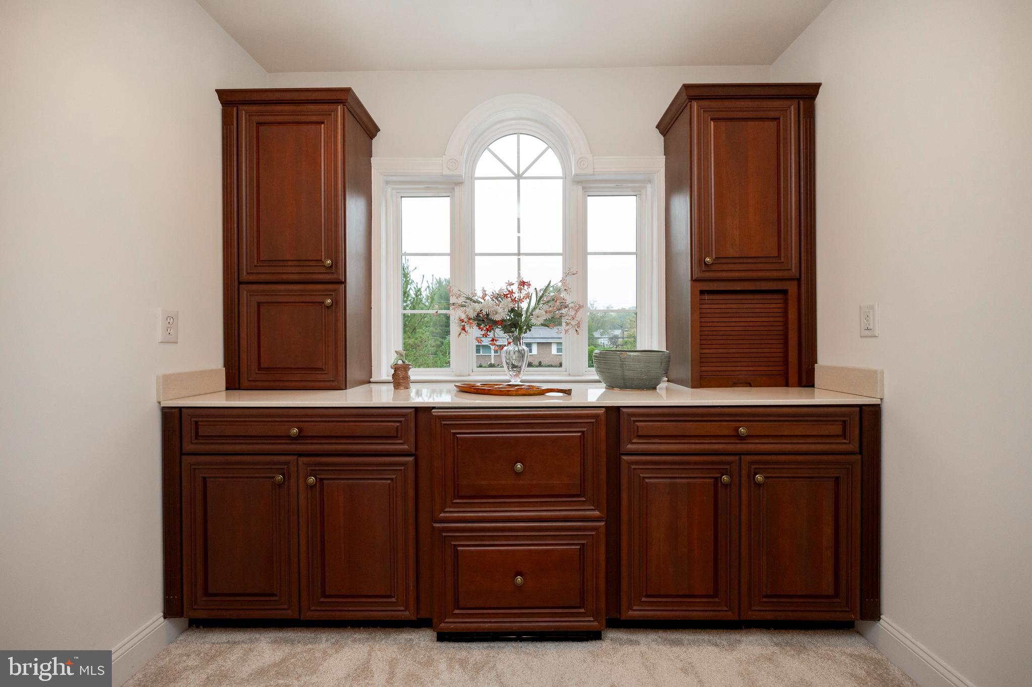 1350 Rupert Road Pottstown, PA 19464 - Photo 38 of 53 Master bedroom Coffee bar