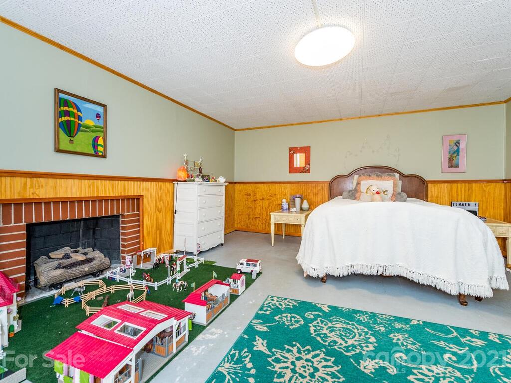 18 Maplewood Road Asheville, NC 28804 - Photo 22 of 31 Gallery Image 22