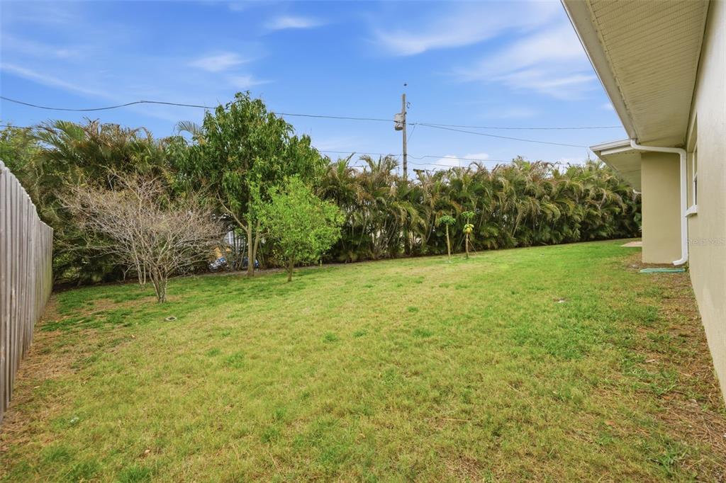 2036 West Ridge Drive Clearwater, FL 33763 - Photo 36 of 50