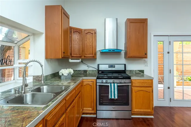 $4,300 | 5617 Katherine Avenue, Sherman Oaks, CA 91401