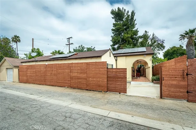 $4,300 | 5617 Katherine Avenue, Sherman Oaks, CA 91401