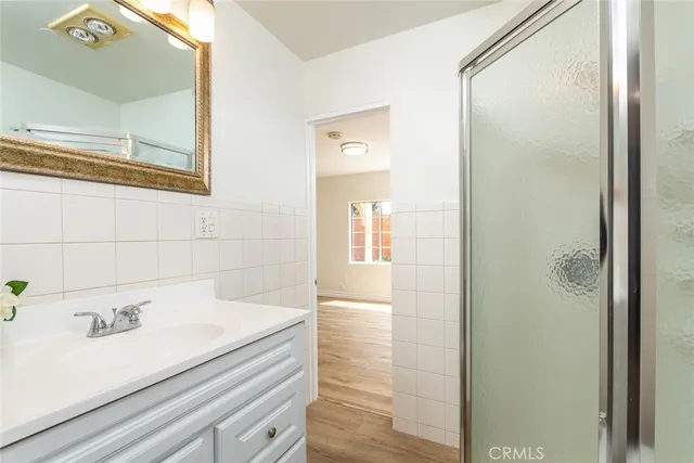 $4,300 | 5617 Katherine Avenue, Sherman Oaks, CA 91401