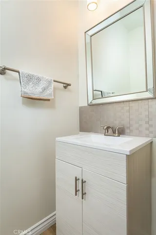 $4,300 | 5617 Katherine Avenue, Sherman Oaks, CA 91401