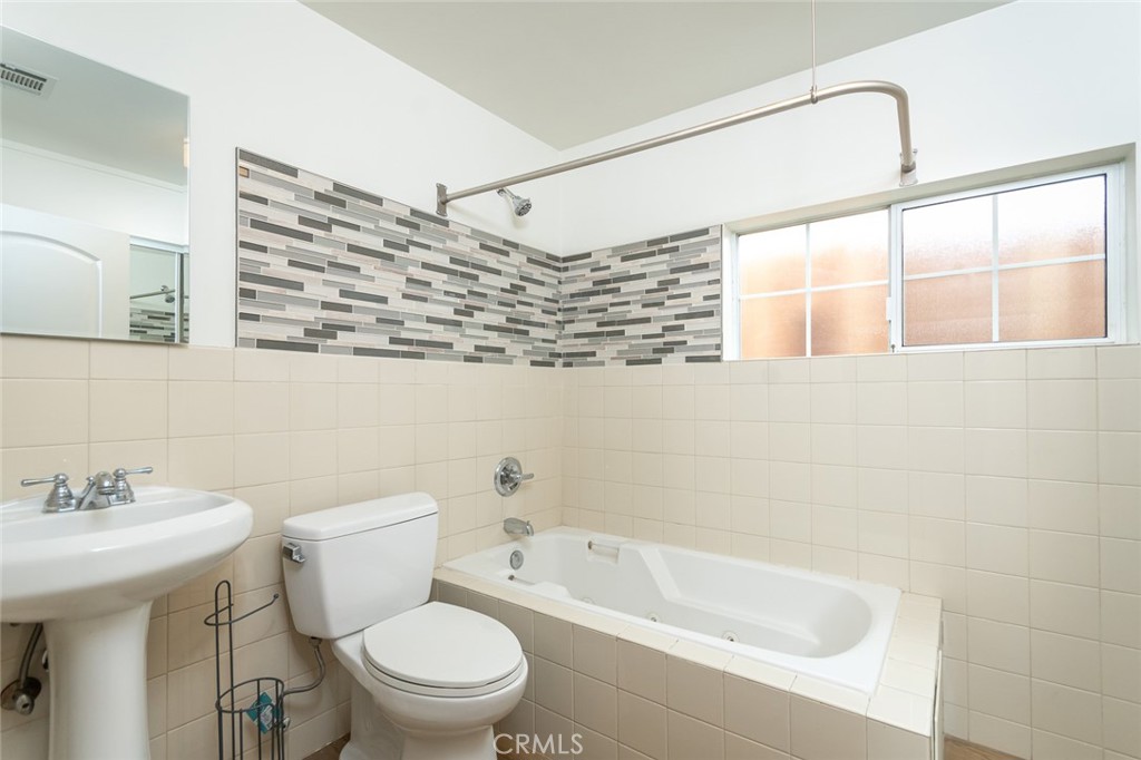 5617 Katherine Avenue Sherman Oaks, CA 91401 - Photo 41 of 46