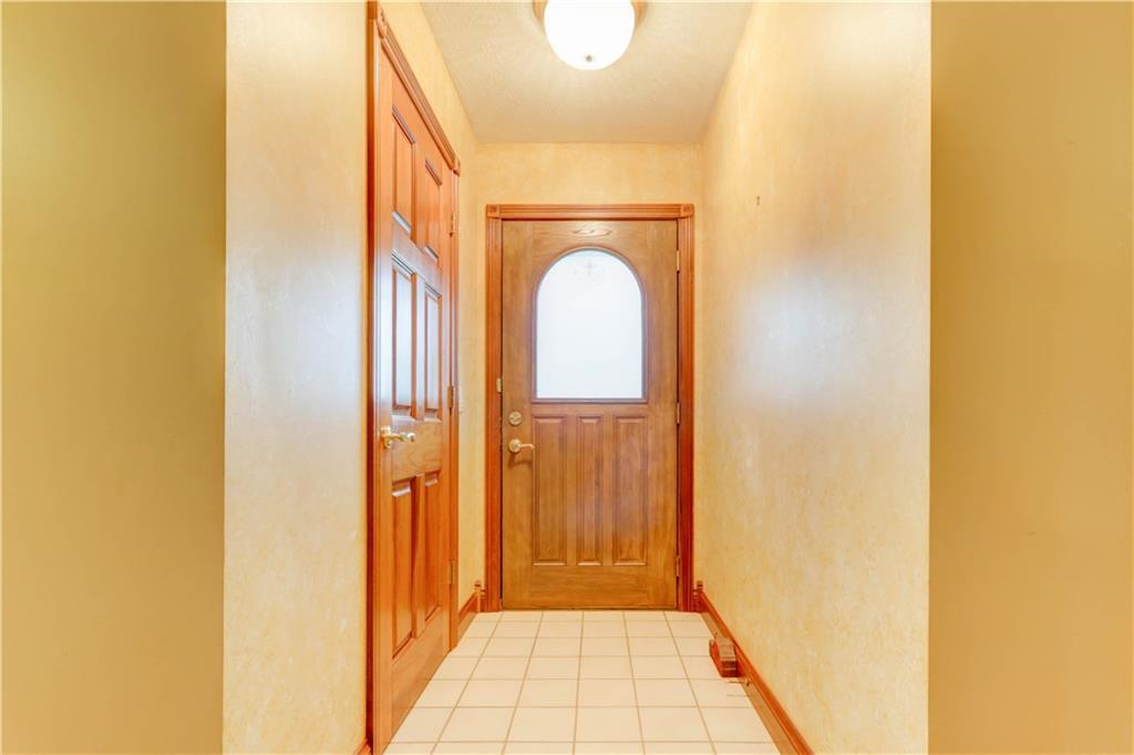 4325 Evans Avenue Springfield, OH 45504 - Photo 4 of 38