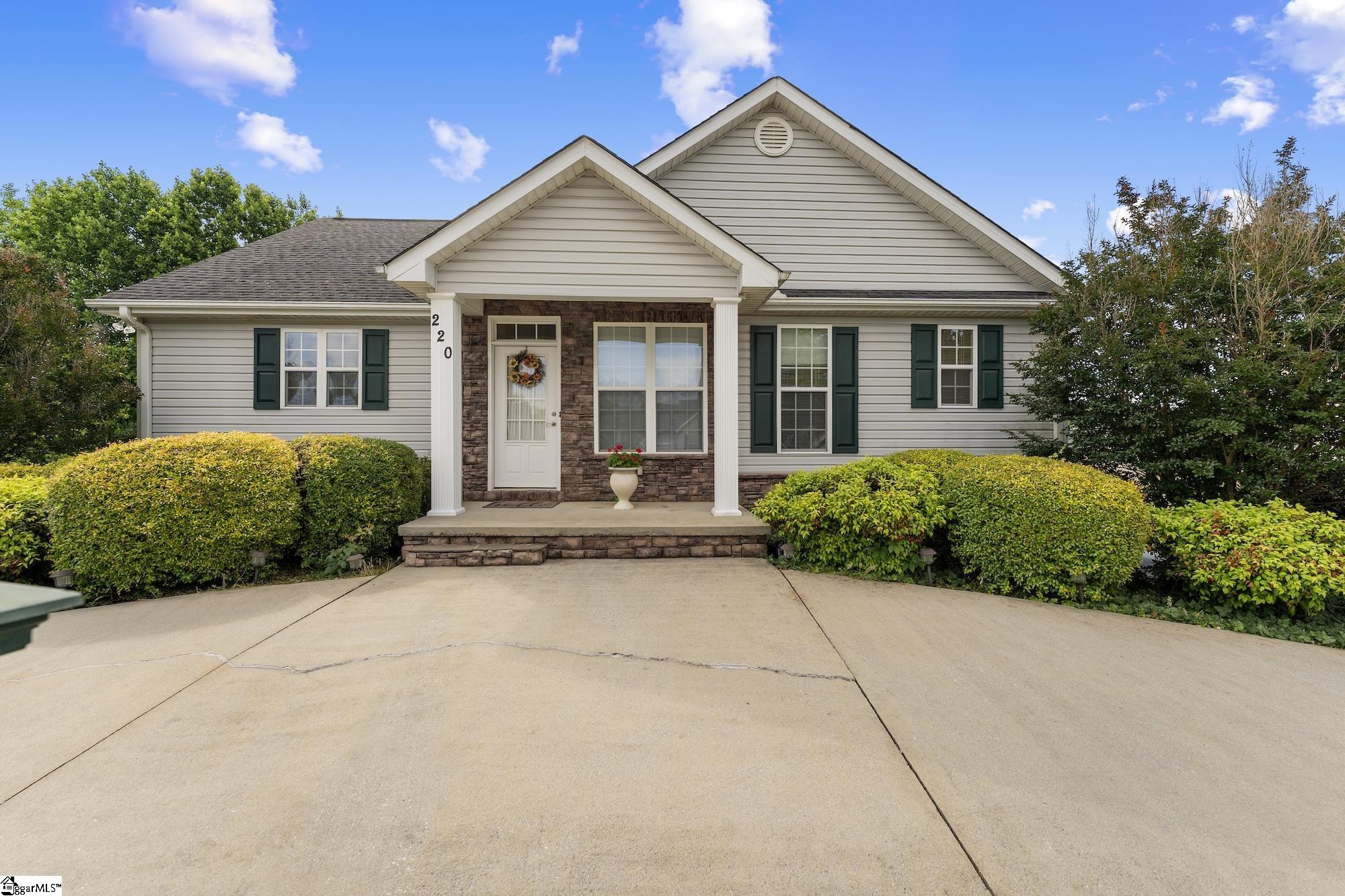 220 Wetland Way Anderson, SC 29621 - Photo 1 of 32