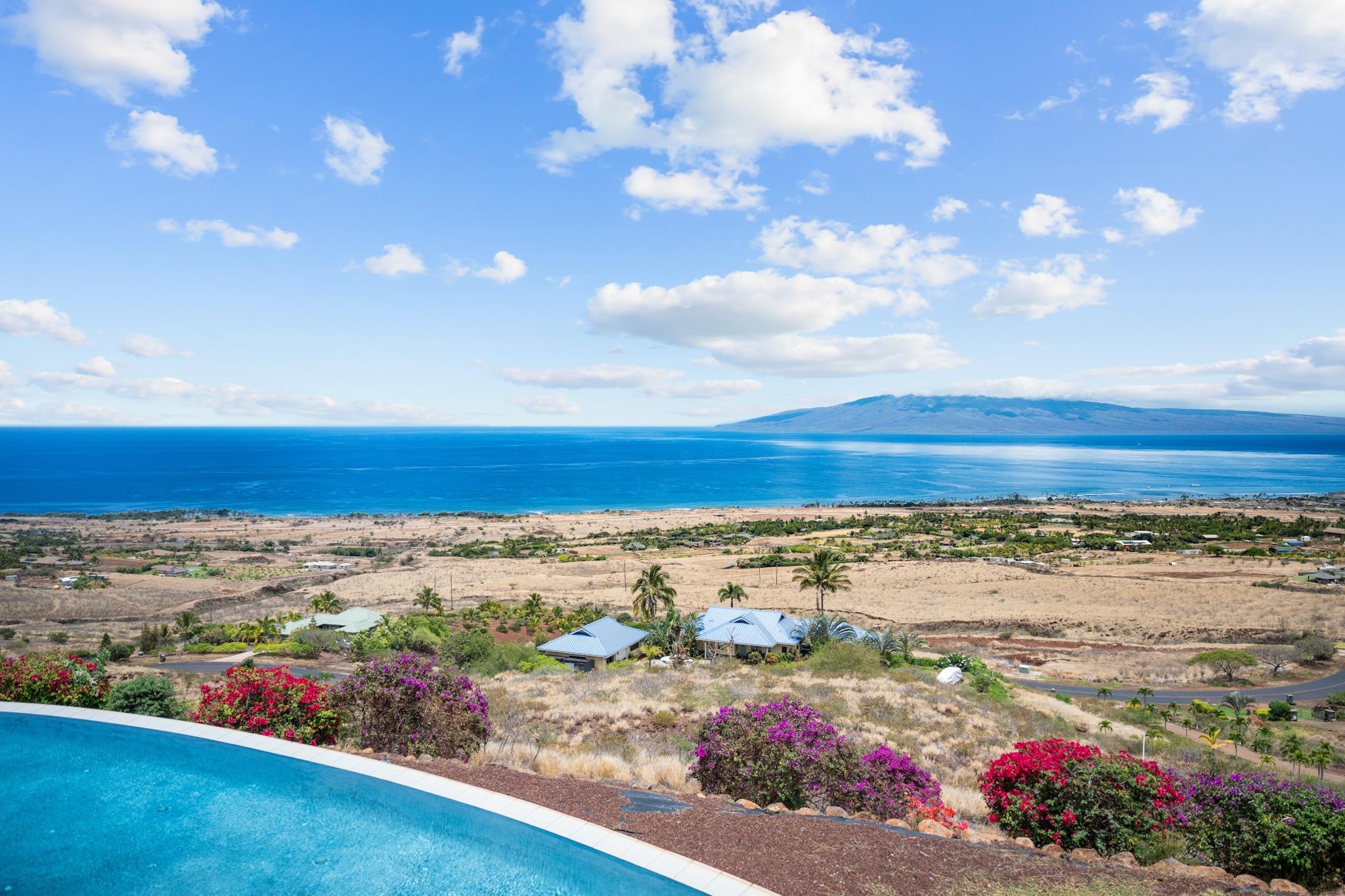 554 Punakea Loop, Unit A Lahaina, HI 96761 - Photo 22 of 49 a view of a city