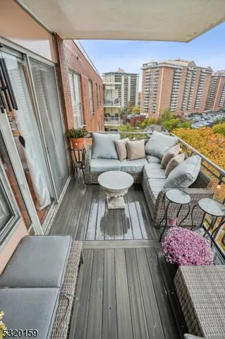 $400,000 | 301 Beech Street, Unit 12E, Hackensack, NJ 07601