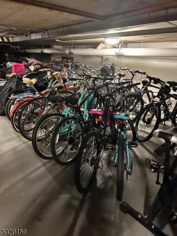 $400,000 | 301 Beech Street, Unit 12E, Hackensack, NJ 07601