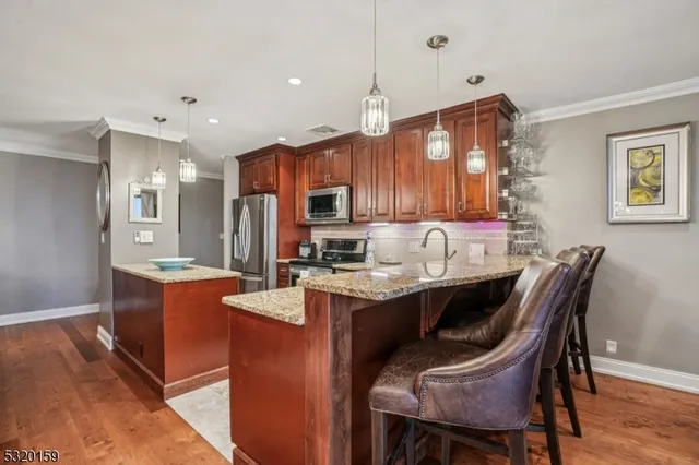 $400,000 | 301 Beech Street, Unit 12E, Hackensack, NJ 07601