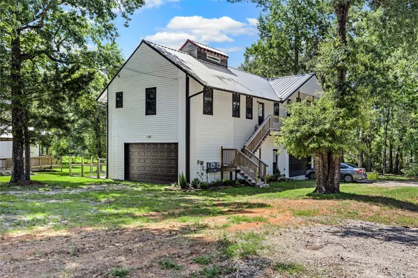 $1,250 | 10423 Deer Lake Lodge Road, Unit B, Montgomery, TX 77316