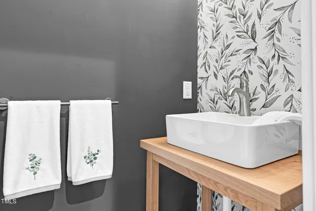 $724,750 | 1004 Snow Peak Court, Raleigh, NC 27603