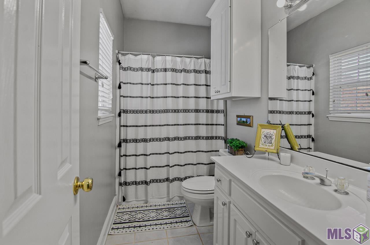 10279 Springwind Court Baton Rouge, LA 70810 - Photo 14 of 25