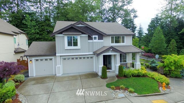 114 Ilwaco Place Northeast Renton, WA 98059 - Photo 1 of 24
