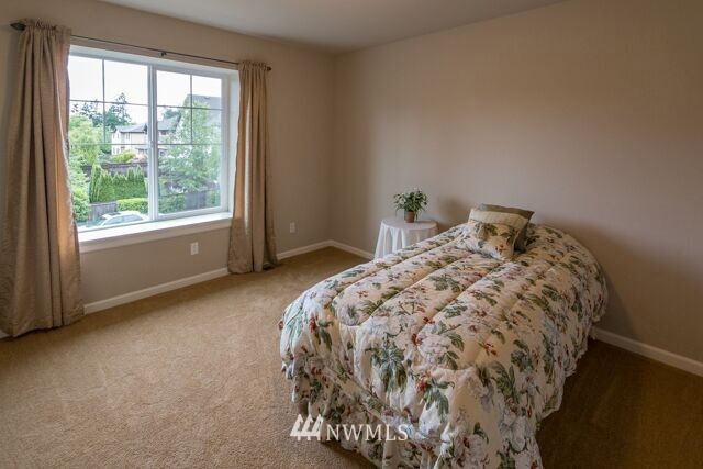 114 Ilwaco Place Northeast Renton, WA 98059 - Photo 15 of 24