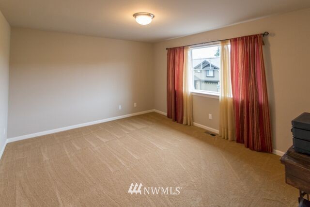 114 Ilwaco Place Northeast Renton, WA 98059 - Photo 20 of 24