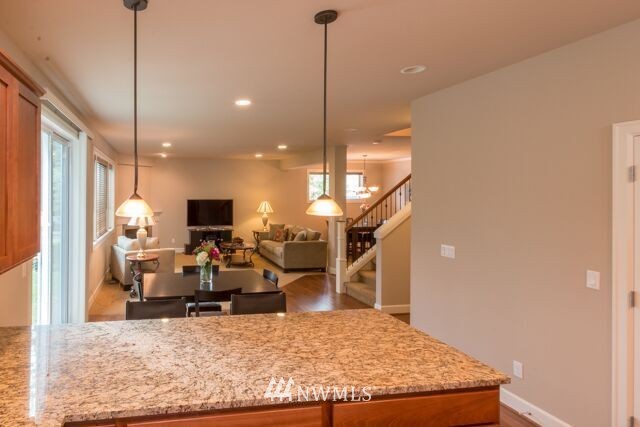 114 Ilwaco Place Northeast Renton, WA 98059 - Photo 5 of 24