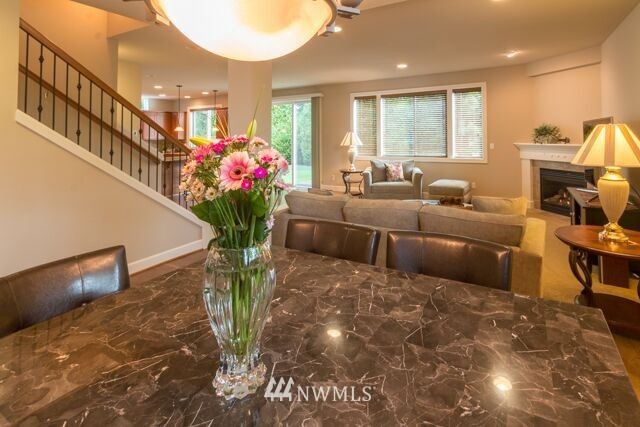 114 Ilwaco Place Northeast Renton, WA 98059 - Photo 8 of 24