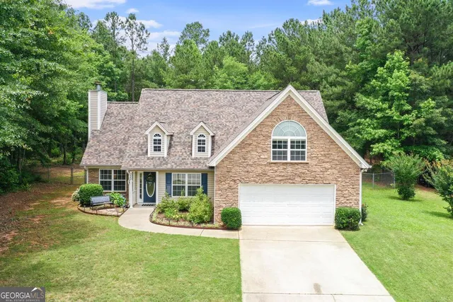 $319,900 | 320 Cobb Court, Hampton, GA 30228