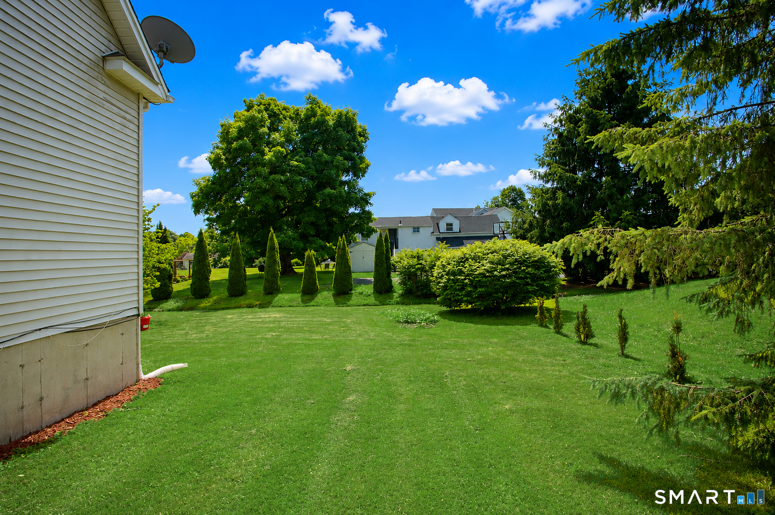 4 Meadow Road Newtown, CT 06470 - Photo 35 of 38