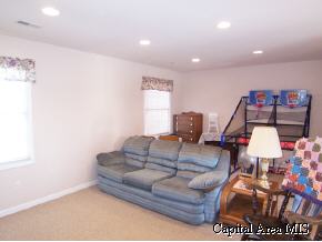 1121 Post Road Springfield, IL 62712 - Photo 8 of 9