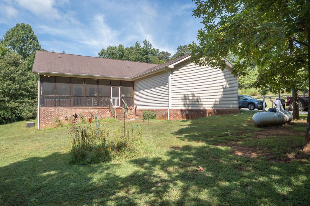 2202 Five Forks Road Bedford, VA 24523 - Photo 49 of 53 untitled-49