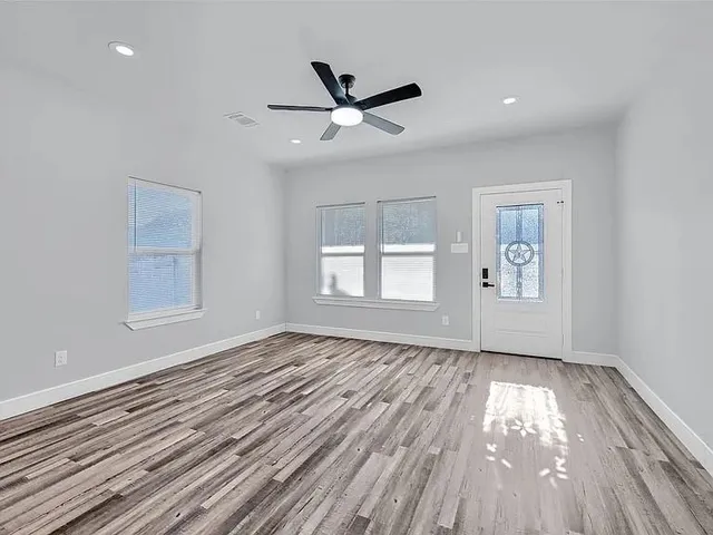 $235,000 | 729 East Sears Street, Denison, TX 75021