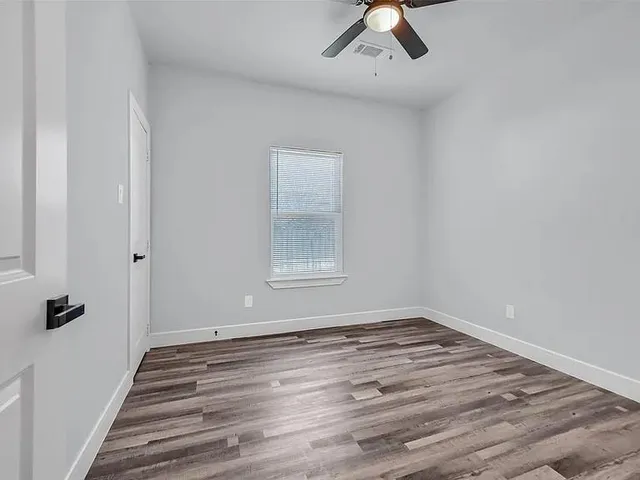 $235,000 | 729 East Sears Street, Denison, TX 75021