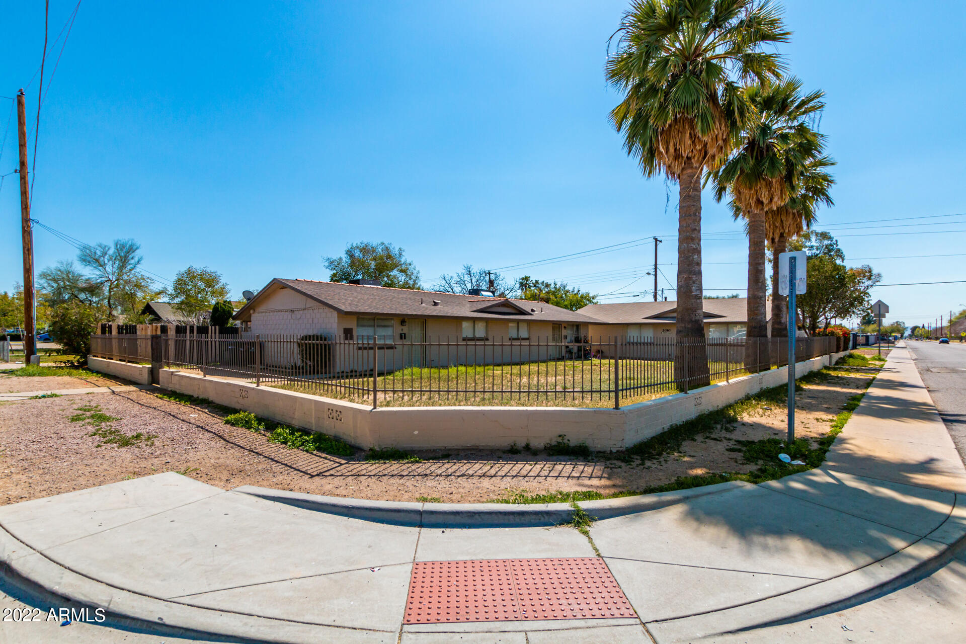 2061 West Ocotillo Road Phoenix, AZ 85015 - Photo 4 of 60 4 - Ocotillo