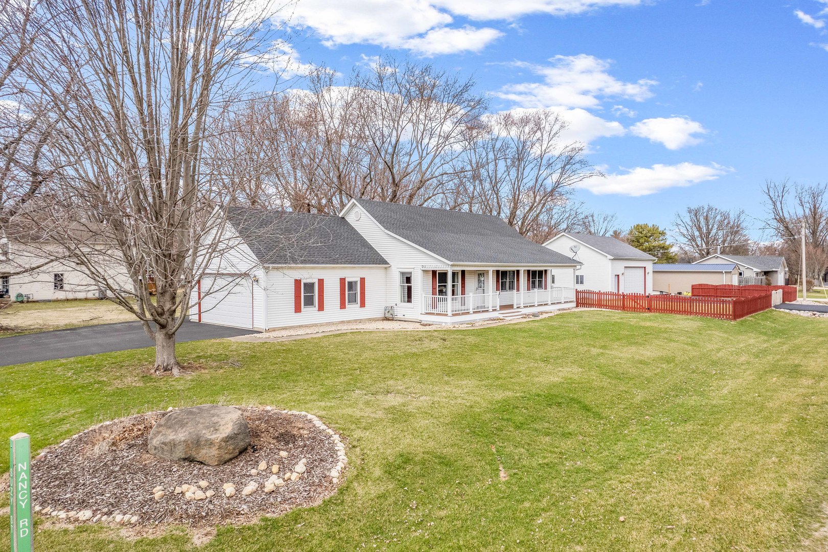 895 Nancy Road Lake Holiday, IL 60548 - Photo 24 of 40 Gallery Image 24
