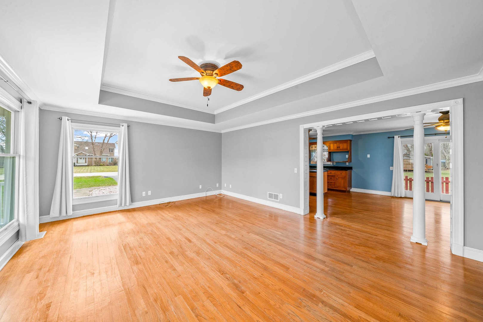 895 Nancy Road Lake Holiday, IL 60548 - Photo 4 of 40 Gallery Image 4