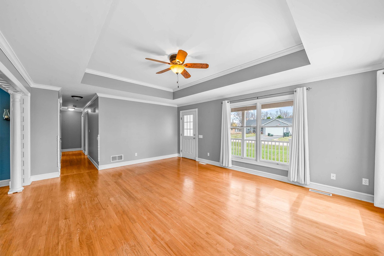 895 Nancy Road Lake Holiday, IL 60548 - Photo 6 of 40 Gallery Image 6