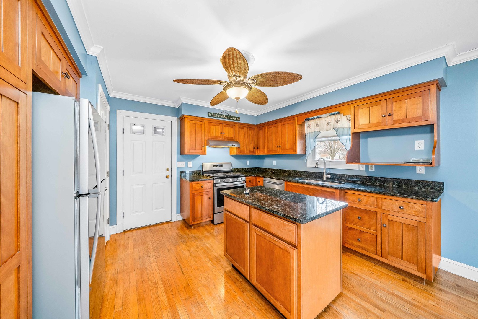 895 Nancy Road Lake Holiday, IL 60548 - Photo 10 of 40 Gallery Image 10