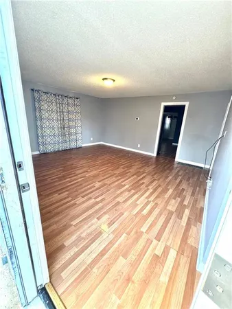 $166,000 | 1400 East Hayward Avenue, Independence, MO 64050