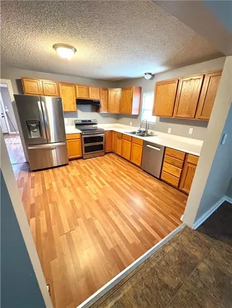 $166,000 | 1400 East Hayward Avenue, Independence, MO 64050