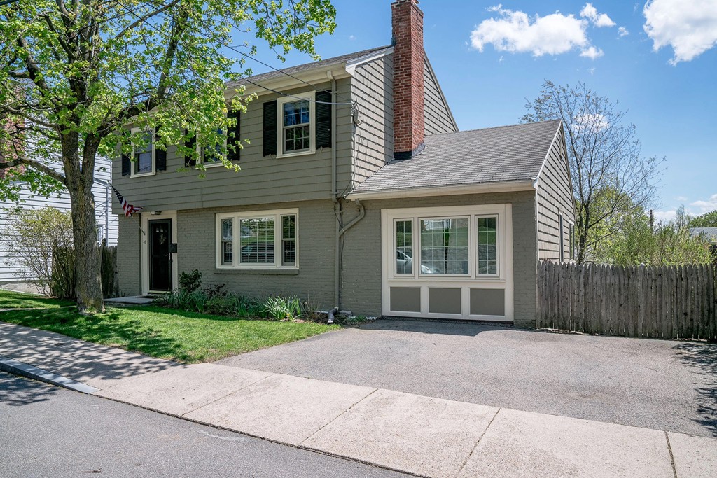 49 Garth Road Boston, MA 02132 - Photo 3 of 26