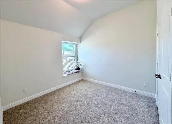 $3,200 | 1413 River Vale Road, Garland, TX 75041