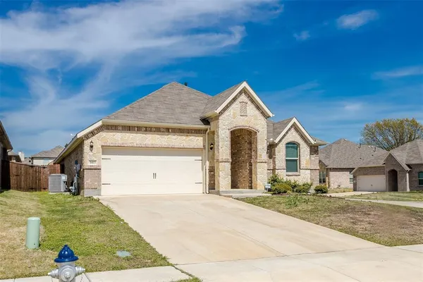 $3,200 | 1413 River Vale Road, Garland, TX 75041