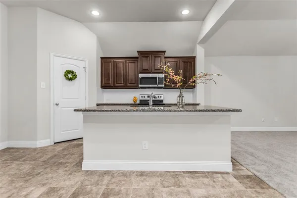 $3,200 | 1413 River Vale Road, Garland, TX 75041