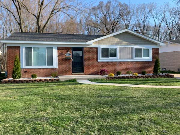 $315,000 | 12215 Fairview Drive, Sterling Heights, MI 48312