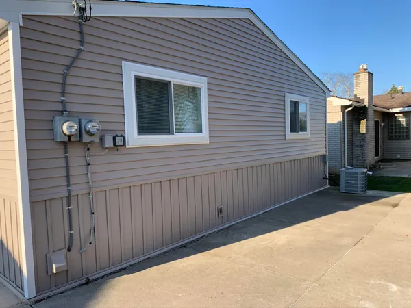 $315,000 | 12215 Fairview Drive, Sterling Heights, MI 48312