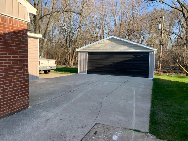 $315,000 | 12215 Fairview Drive, Sterling Heights, MI 48312