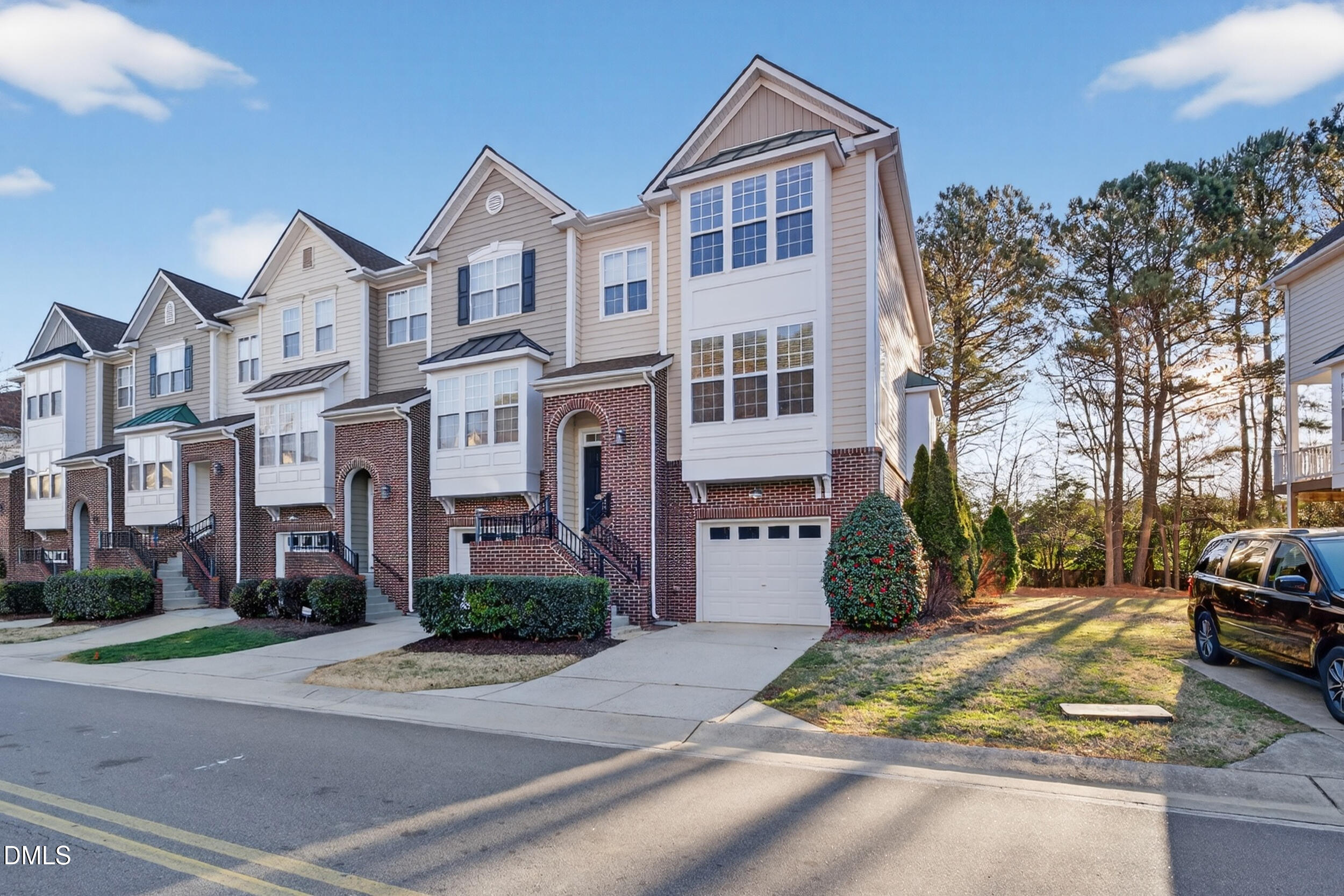5435 Silver Moon Lane Raleigh, NC 27606 - Photo 6 of 44 ultra estate tours_0003