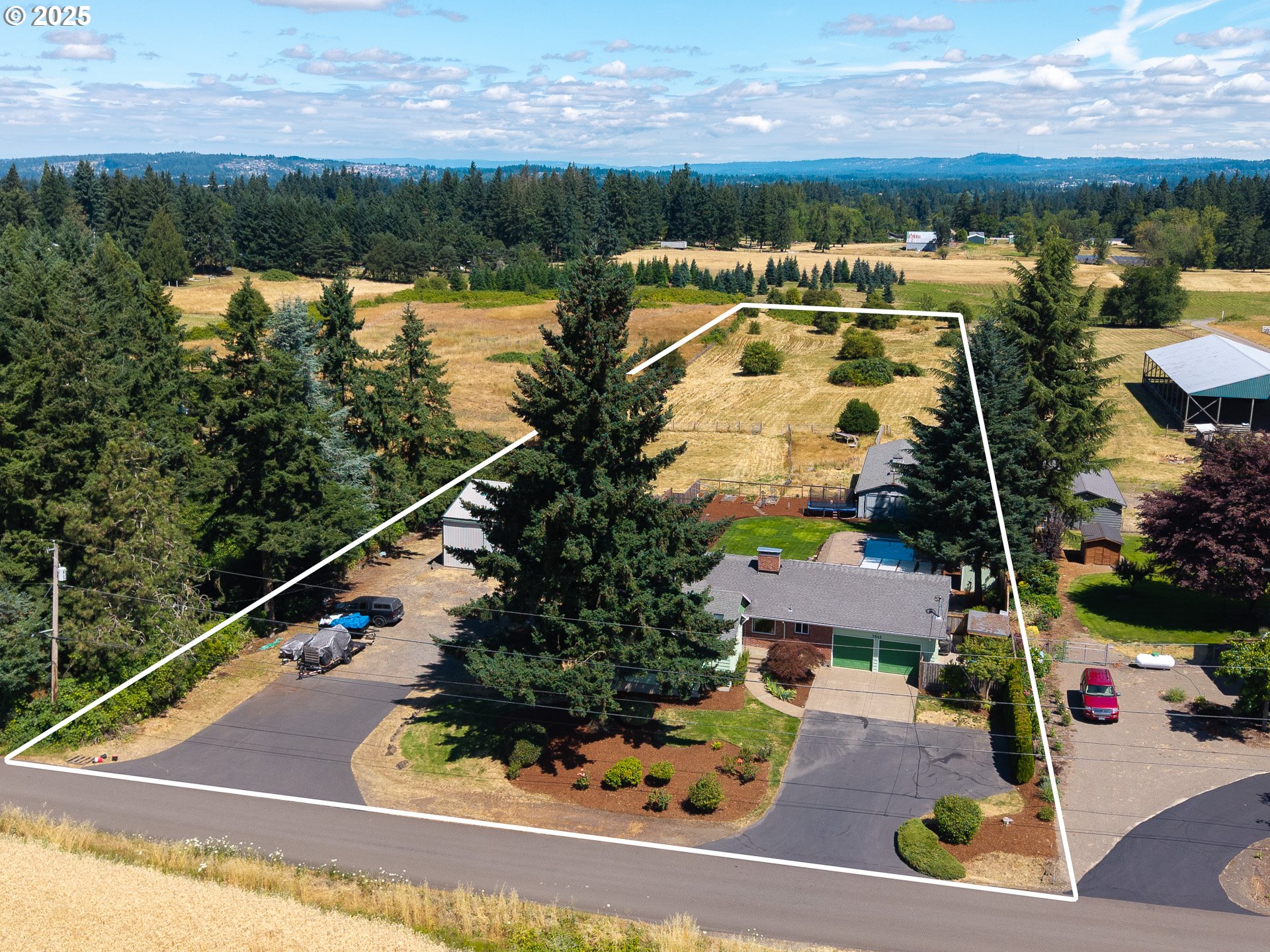 7845 Southwest Frobase Road Tualatin, OR 97062 - Photo 1 of 48 Gallery Image 1