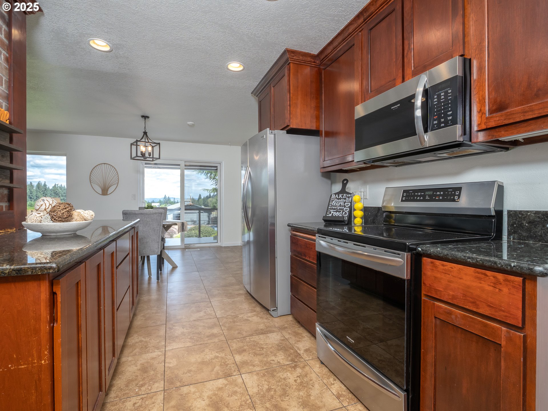 7845 Southwest Frobase Road Tualatin, OR 97062 - Photo 11 of 48 Gallery Image 11